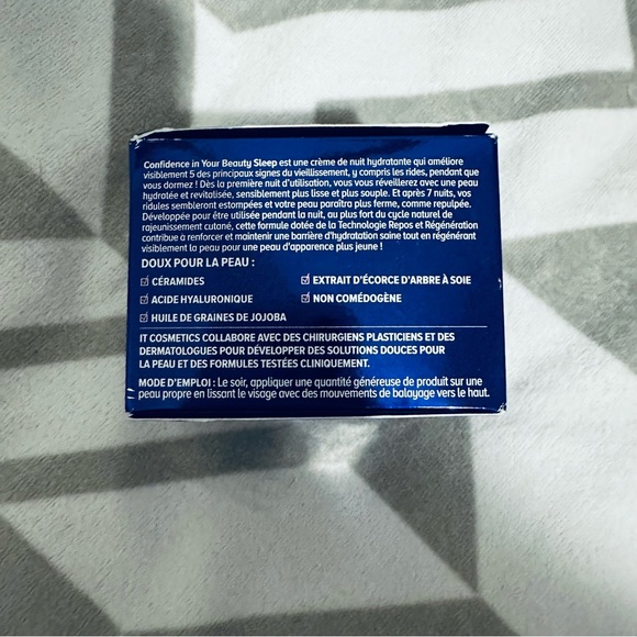 IT Cosmetics Confidence in your beauty sleep cream - Picture 2 of 5